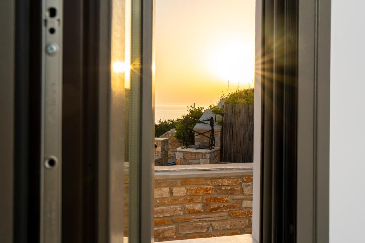 Ios Seaside House With Sunset View And Small Pool Eksteriør billede